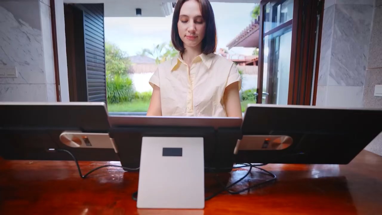 15.6-inch FHD Portable Monitor